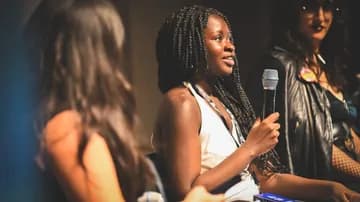 Neia, 16 ans, prodige française de