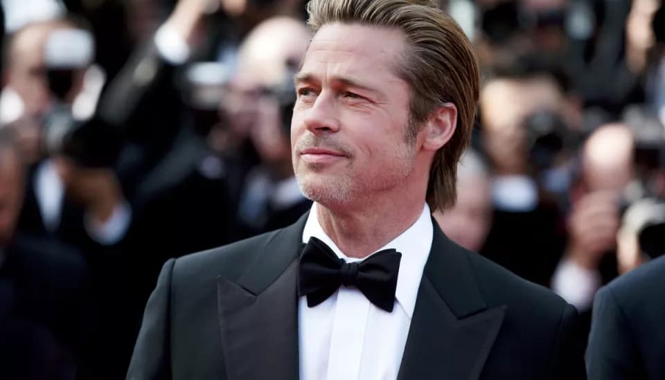 L'Escroquerie Sentimentale à L'Ère de L'Intelligence Artificielle : Une Femme Trahie par un Faux Brad Pitt