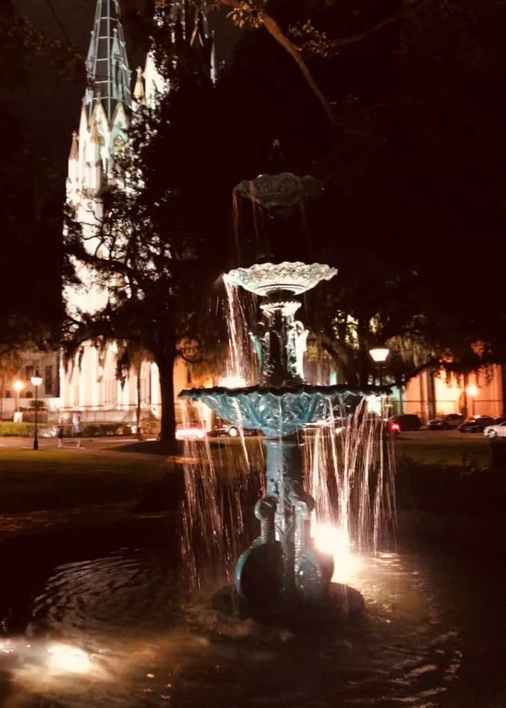 Si FromSoftware créait un Dark Souls en 2D, ce serait probablement quelque chose de similaire à FOUNTAINS