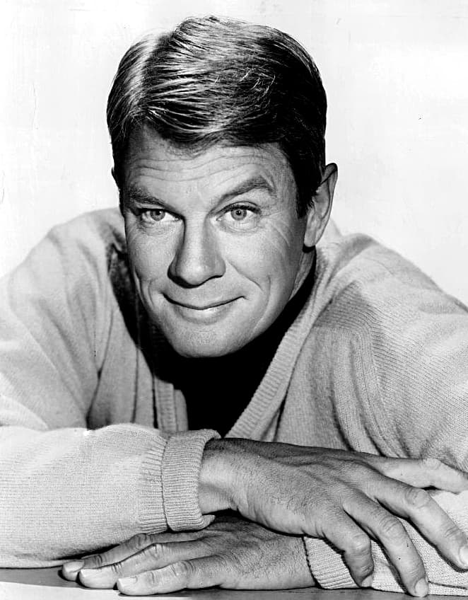 Peter Graves a interprété le même rôle dans trois films différents, et peu s'en sont rendu compte