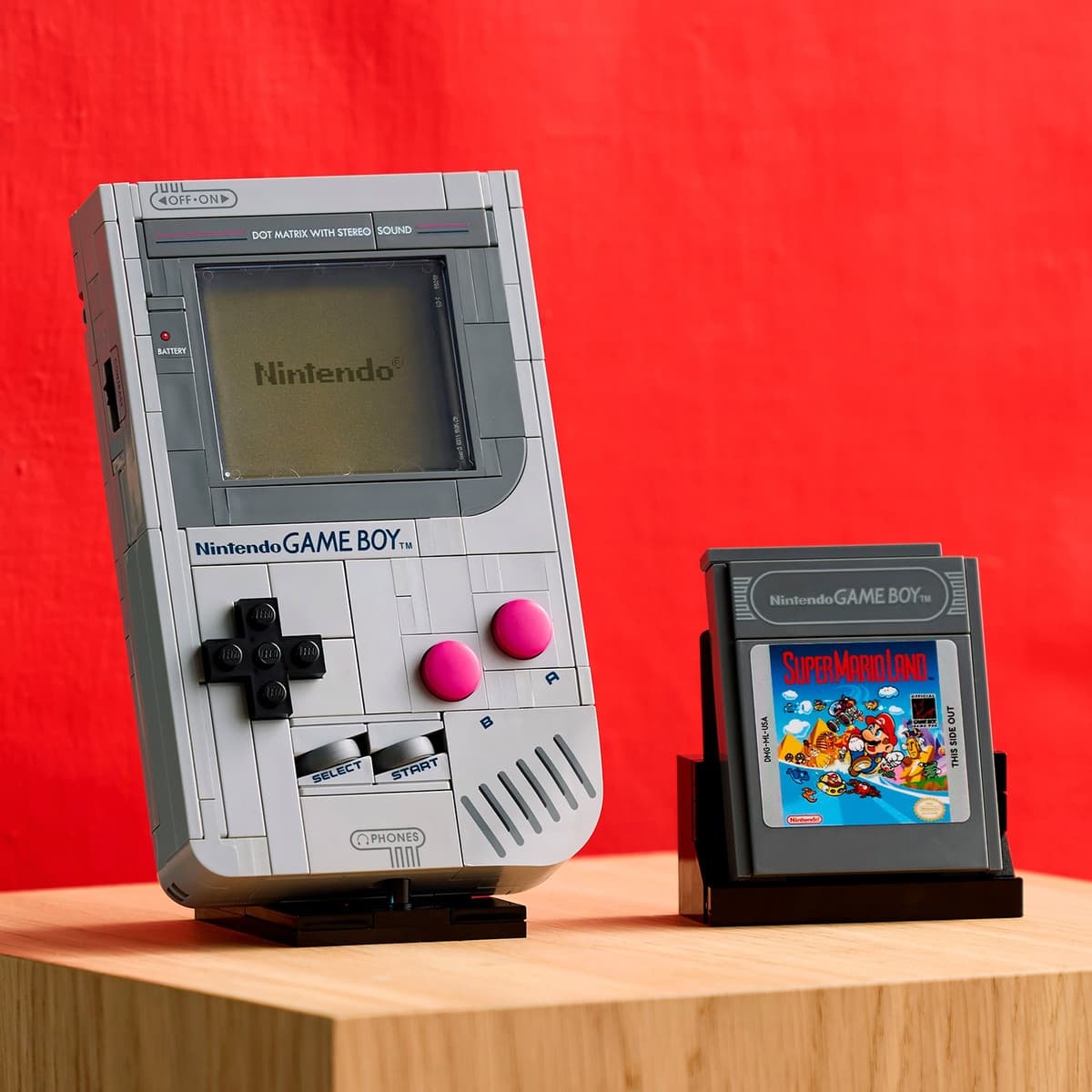 Lego Game Boy (72046) : La console culte en briques, disponible en précommande avec livraison immédiate chez Amazon