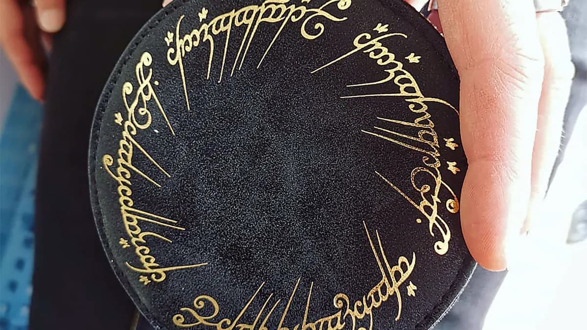 Xbox One X (2017) : Quand l’Anneau Unique a fait briller (et trembler) la console de Microsoft Xbox One X (2017) : Quand l’Anneau Unique a fait briller (et trembler) la console de Microsoft