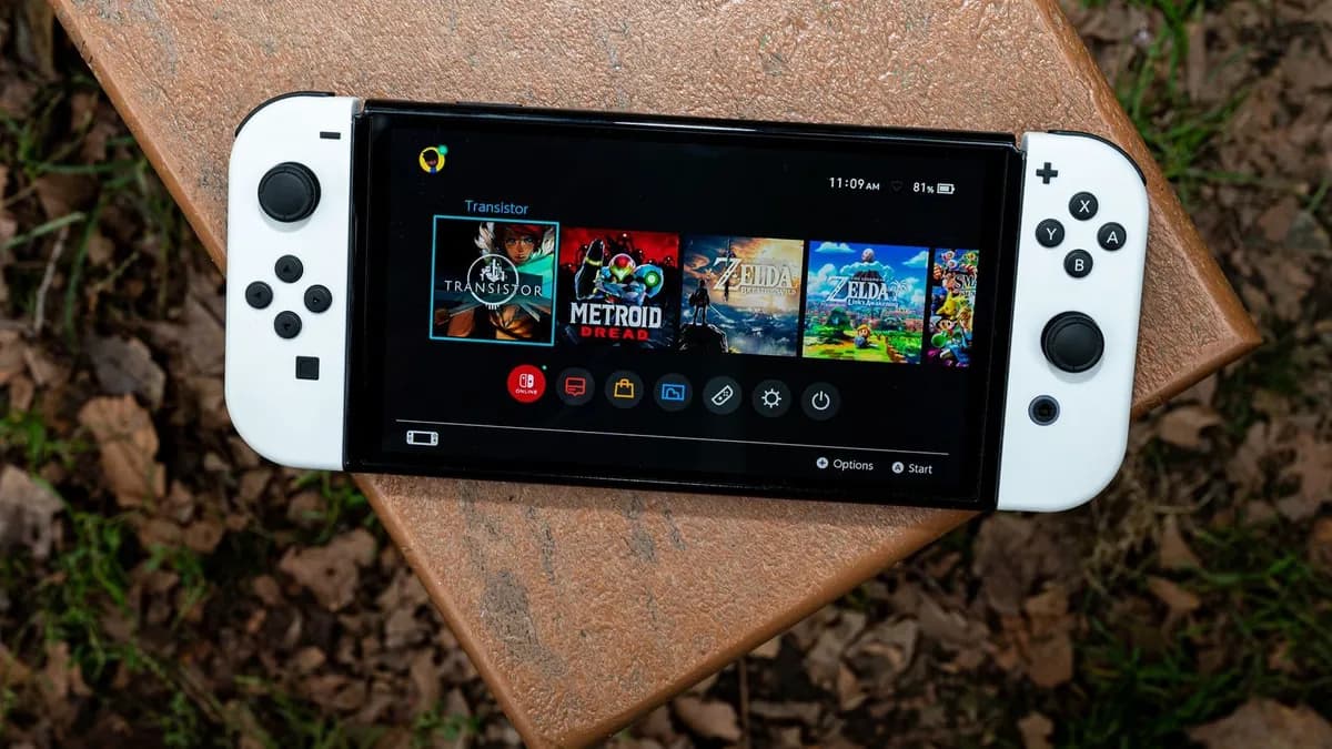 Un écran deux fois plus lumineux et une batterie boostée : Nintendo prépare-t-il une Switch nouvelle génération pour 2024 ? Un écran deux fois plus lumineux et une batterie boostée : Nintendo prépare-t-il une Switch nouvelle génération pour 2024 ?