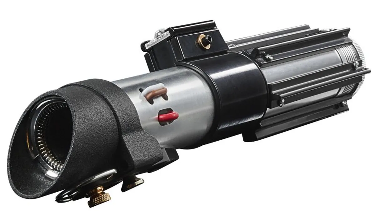 Le sabre laser original de Dark Vador aux enchères : un événement historique pour les fans de Star Wars