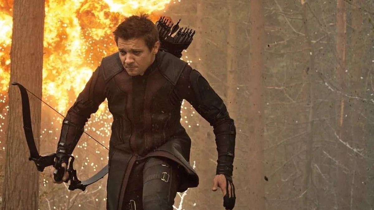 Jeremy Renner de retour en tant qu'Œil de Faucon dans l'UCM : entre espoirs et incertitudes