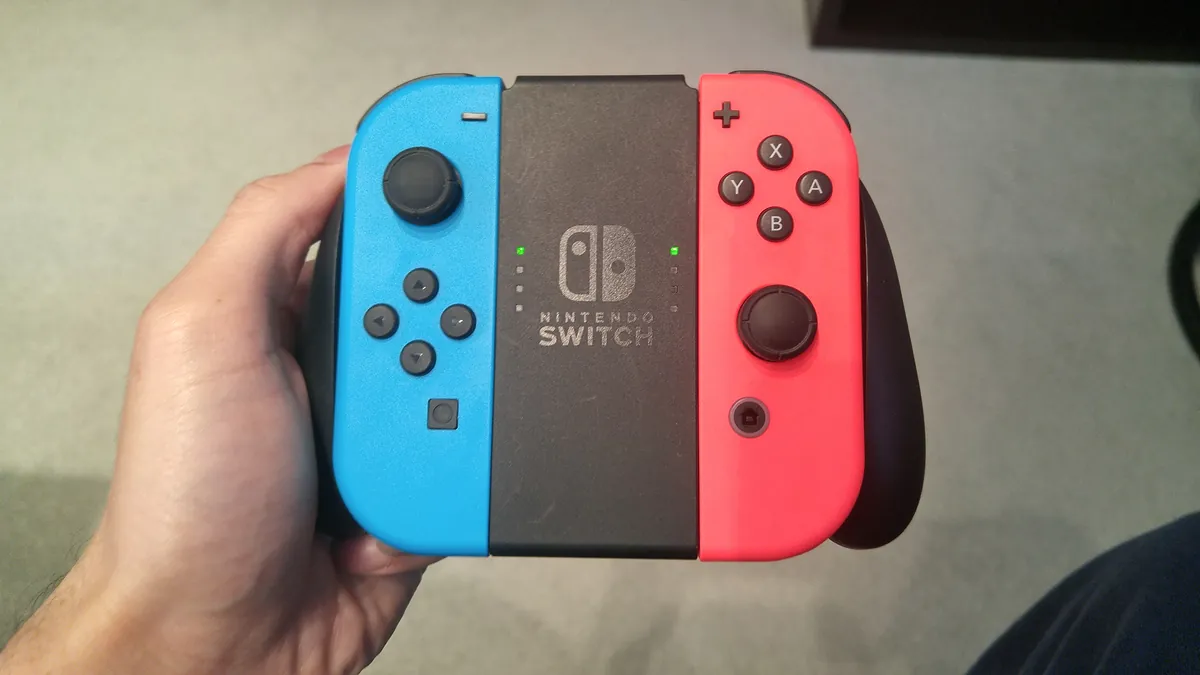 Nintendo Switch : Joy-Con à manivelle et rouleau cliquable – Une révolution tactile ou un coup d’éclat ?