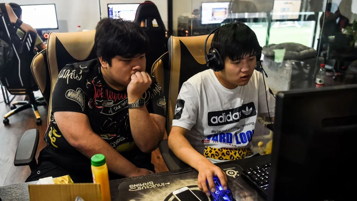 Chine : L’École de l’Esport qui soigne l’addiction… en épuisant les joueurs