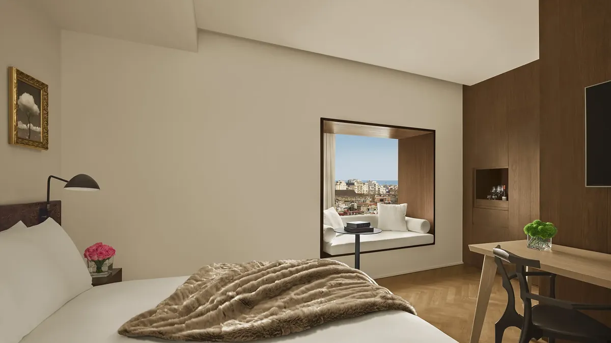 Hotel Barcelona : L’Édition Collector qui Transforme un Jeu Déjà Culte en Objet de Désir Hotel Barcelona : L’Édition Collector qui Transforme un Jeu Déjà Culte en Objet de Désir